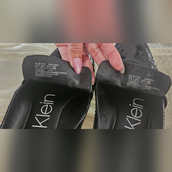 Black Patent Leather Calvin Klein soft loafers 7.5 - Picture 5 of 9